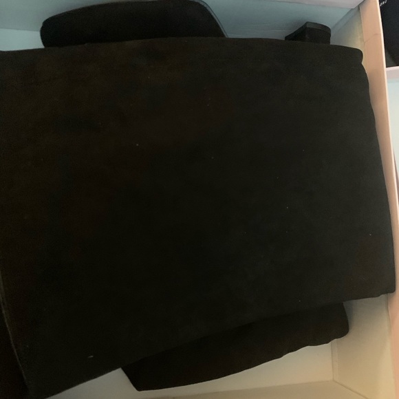 Boots - Picture 5 of 6